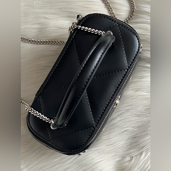 Tory Burch Kira Diamond Quilt Clover Vanity Case - Picture 9 of 12